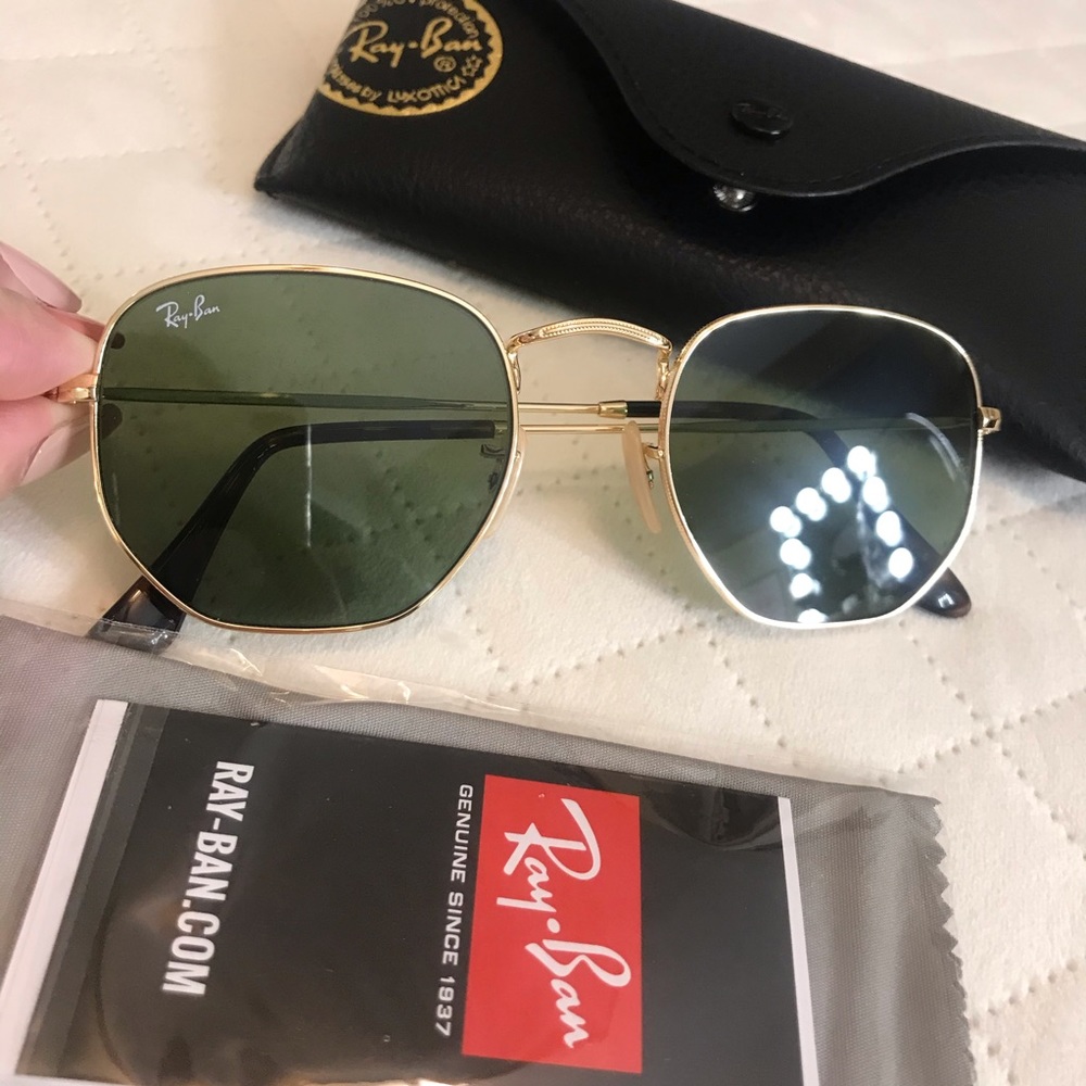 ❌SOLD❌Ray-Ban Hexagonal Flat Lenses RB3548N